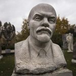 Lenin statue in a dream